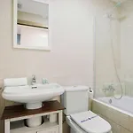 Apartment Lina By Cardi Suites. Escarrilla