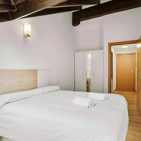 Lina By Cardi Escarrilla