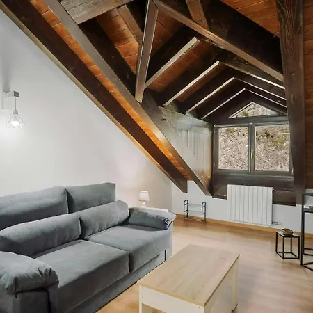 Lina By Cardi Apartment