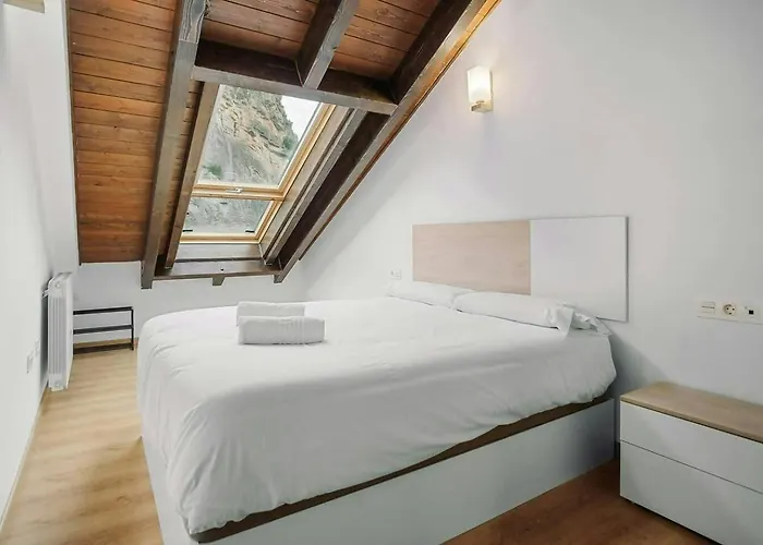 Lina By Cardi Suites. *